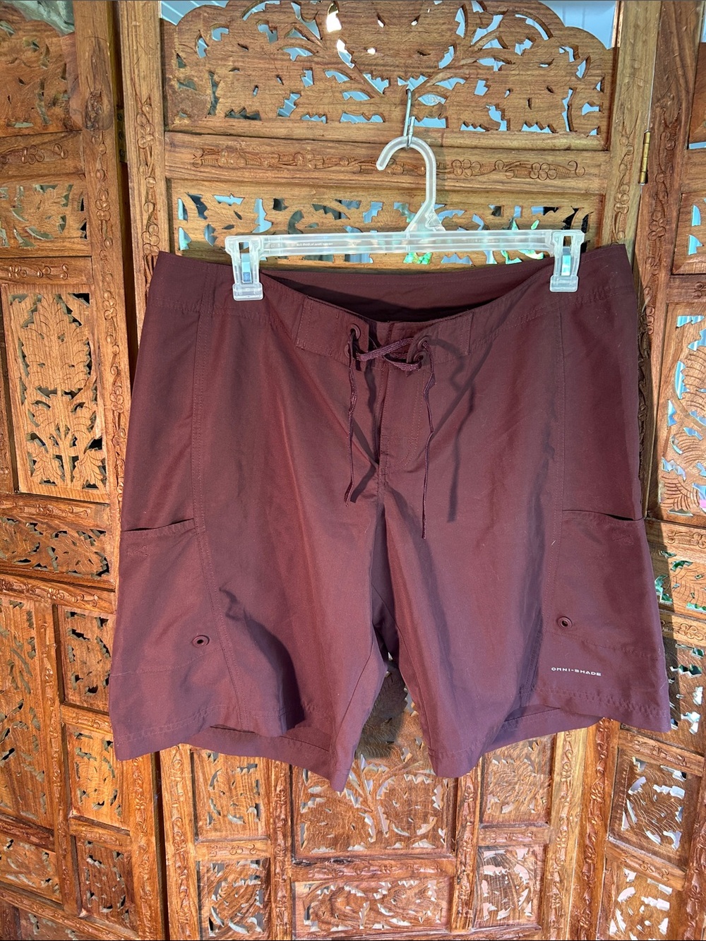 Women’s Columbia Burgundy Shorts 16 W